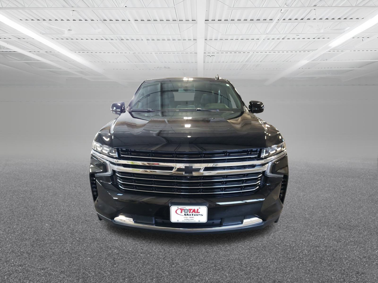 2022 Chevrolet Tahoe LT photo 3