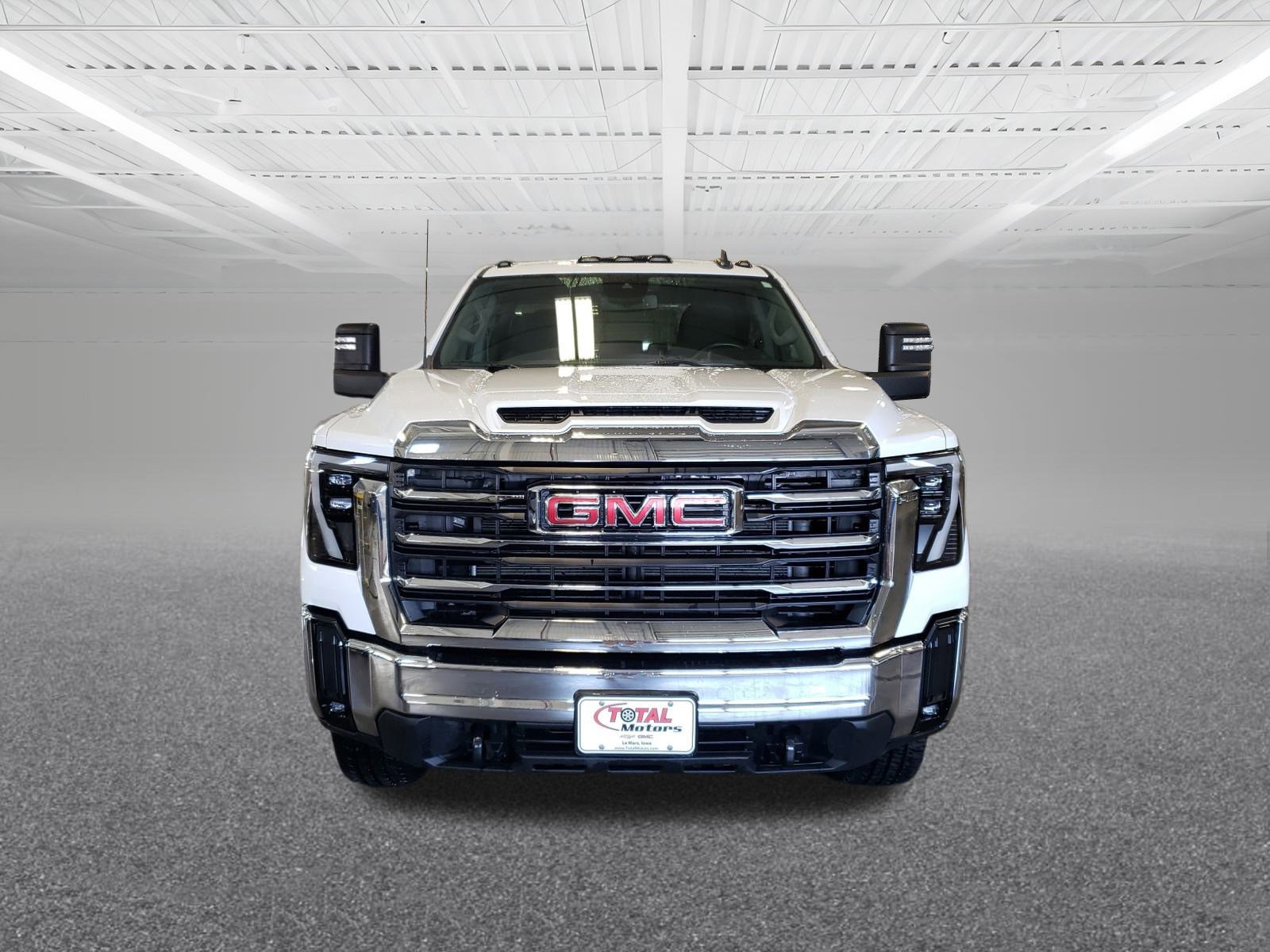 2024 Gmc Sierra 2500 HD SLE photo 3