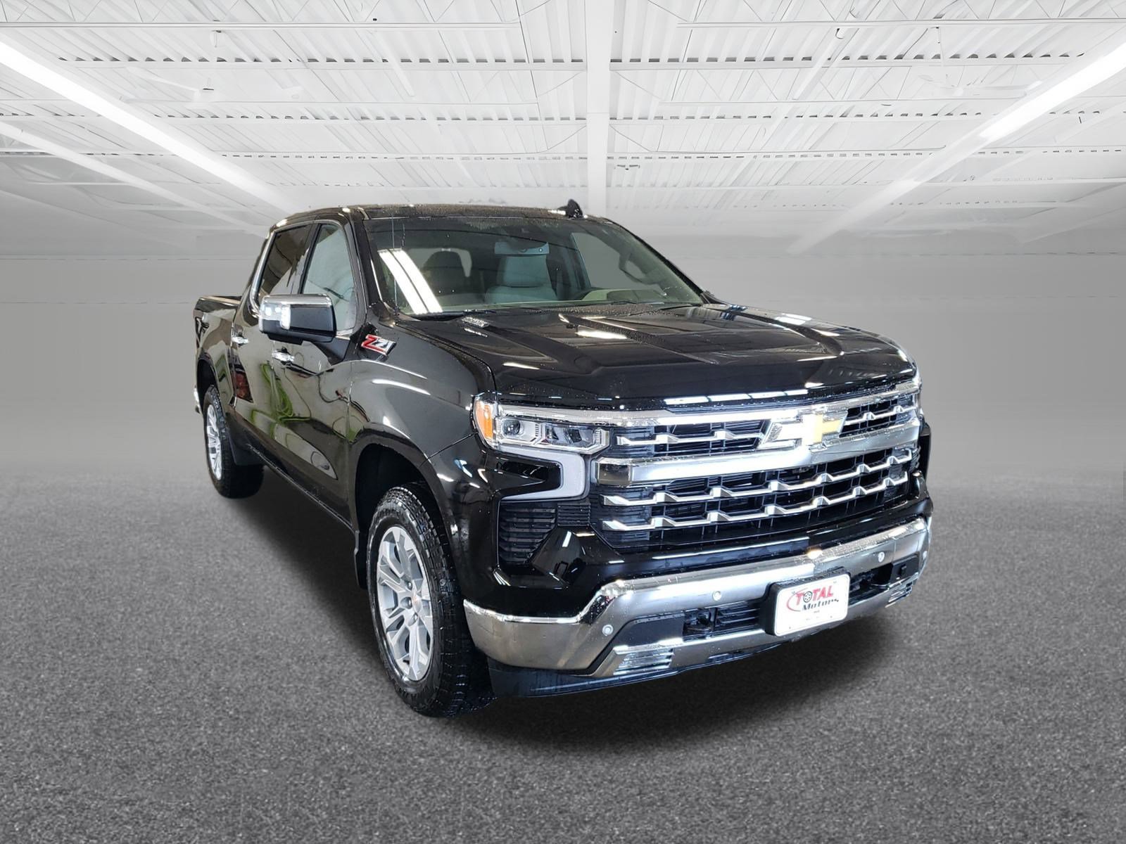 2025 Chevrolet Silverado 1500 LTZ photo 4