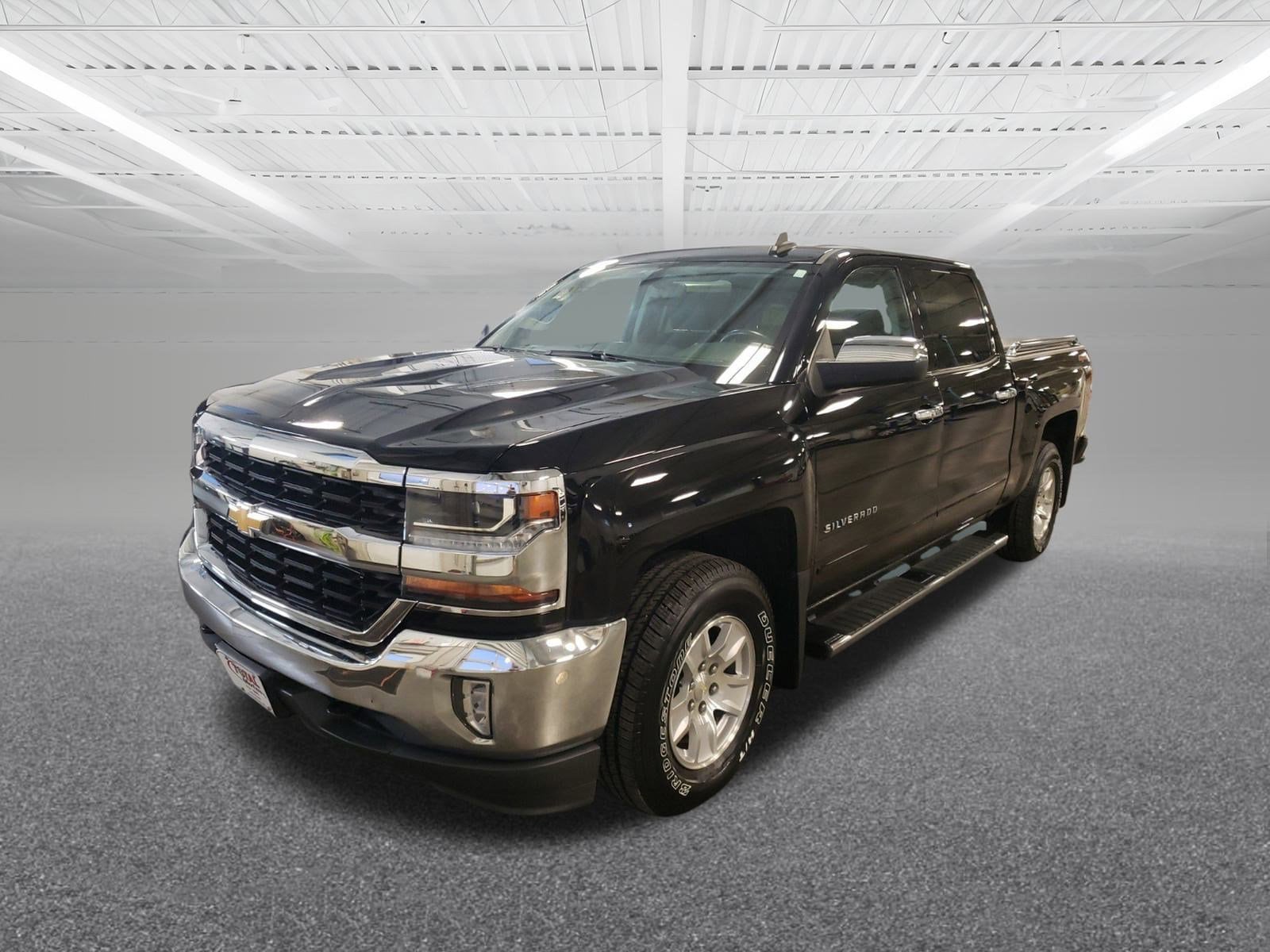 Used 2016 Chevrolet Silverado 1500 LT with VIN 3GCUKREC8GG368631 for sale in Le Mars, IA