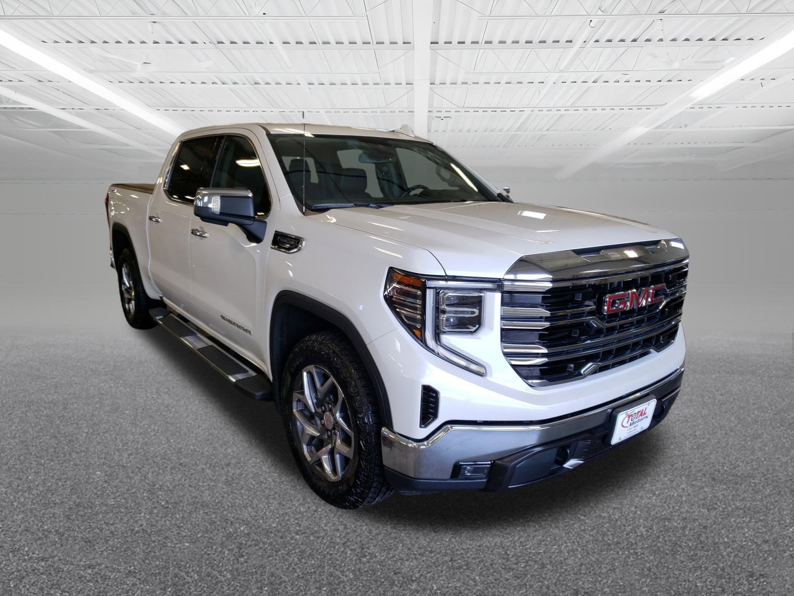 2022 Gmc Sierra 1500 SLT photo 4