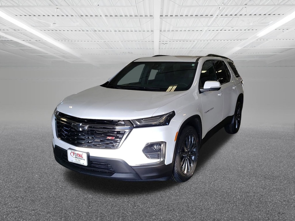 Used 2023 Chevrolet Traverse RS SUV