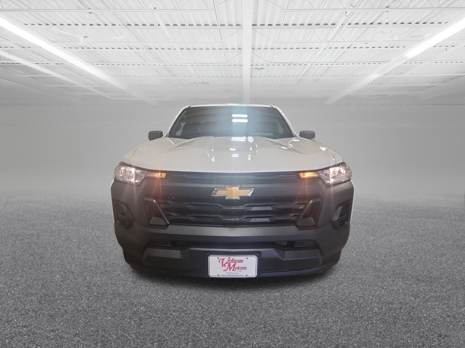 2025 Chevrolet Colorado LT photo 3