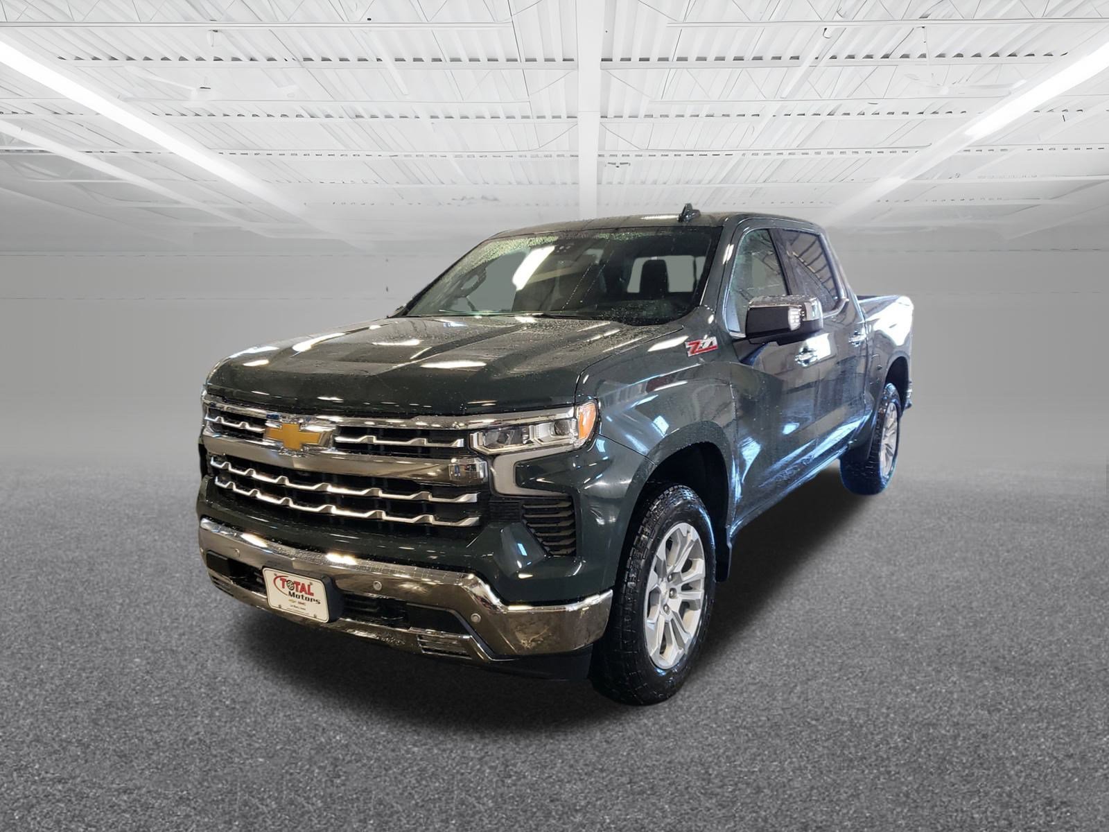 2025 Chevrolet Silverado 1500 LTZ photo 2