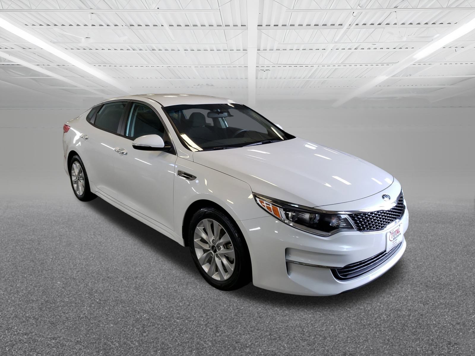 2018 Kia Optima LX photo 4