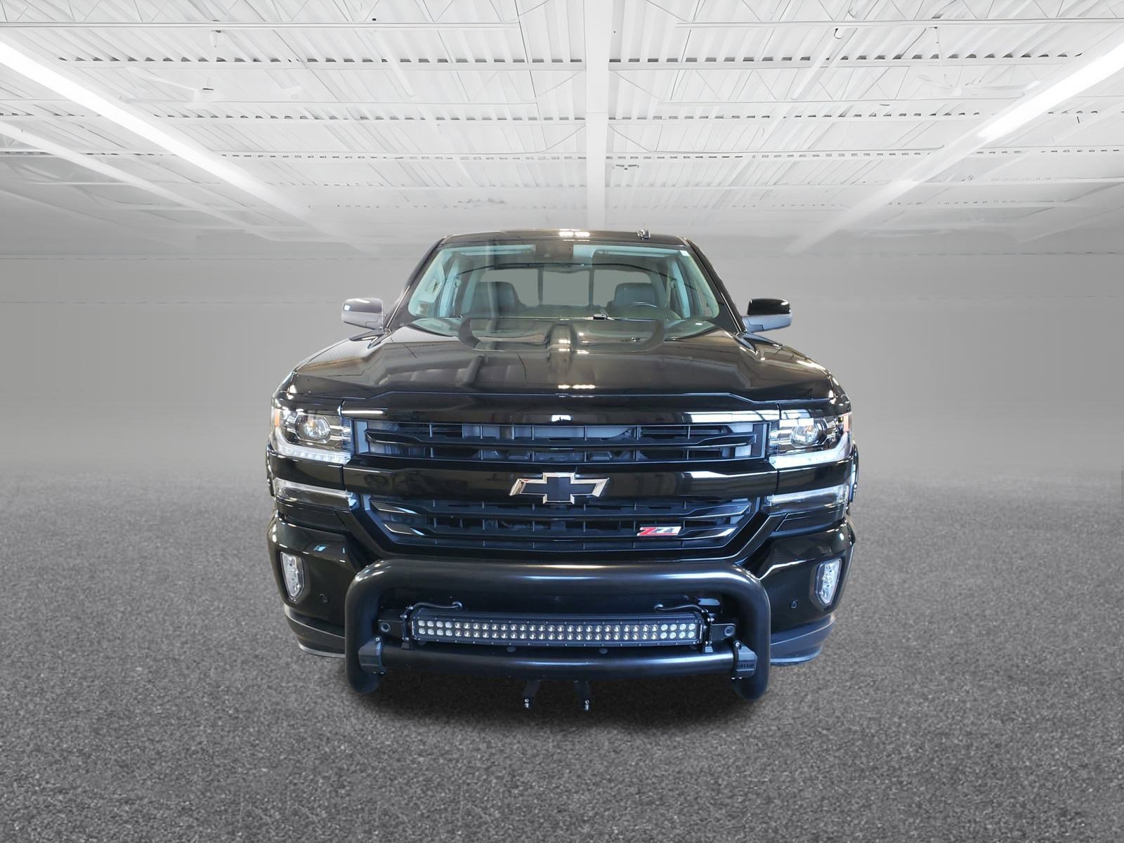 2017 Chevrolet Silverado 1500 LTZ photo 2