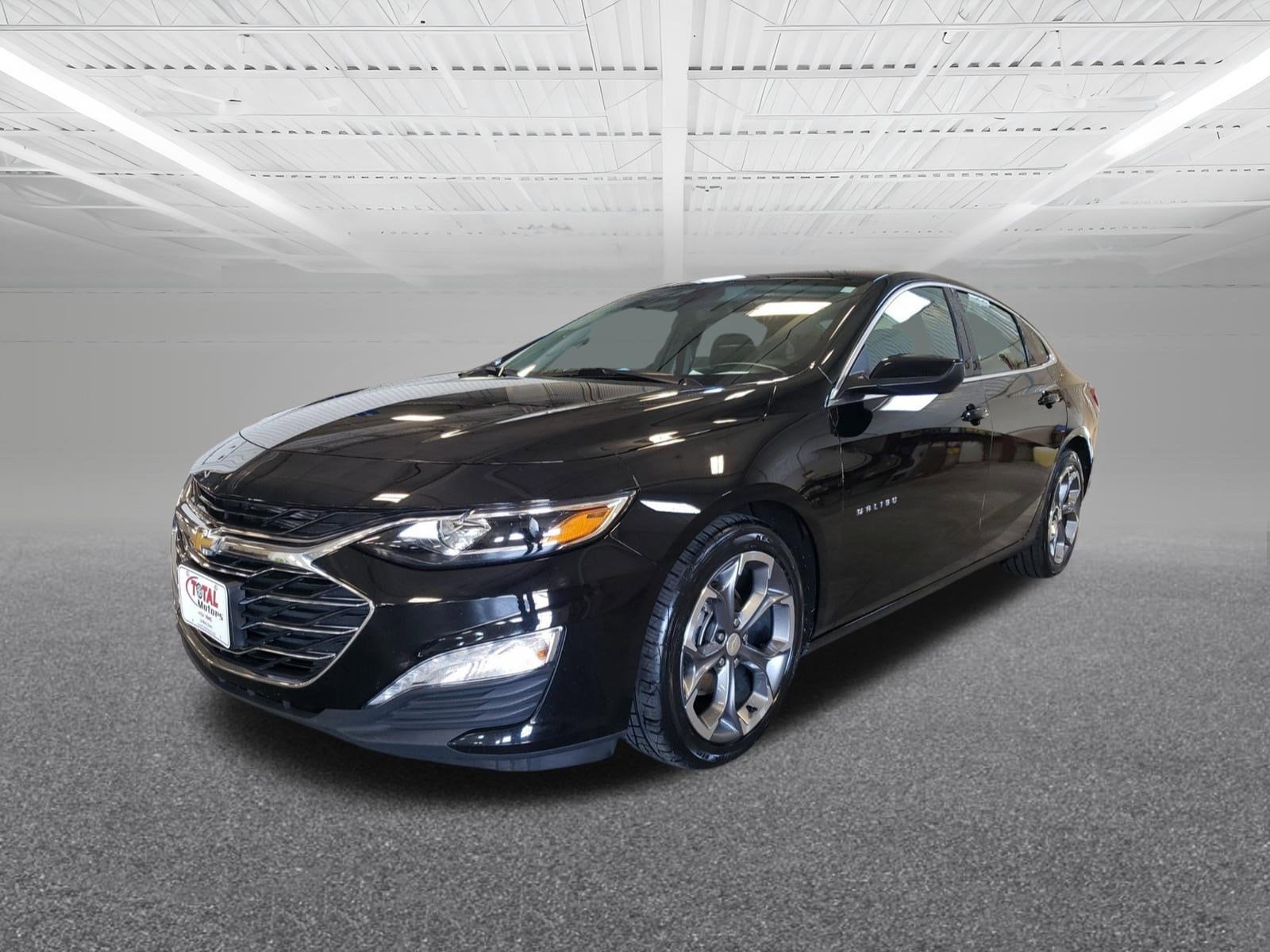 Used 2021 Chevrolet Malibu 1LT with VIN 1G1ZD5ST6MF022516 for sale in Le Mars, IA
