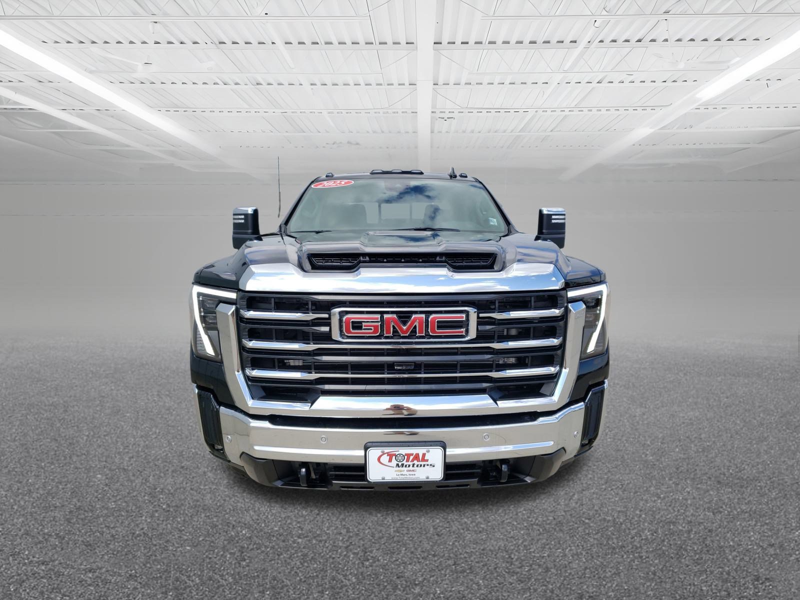 2025 Gmc Sierra 3500 HD SLT photo 3