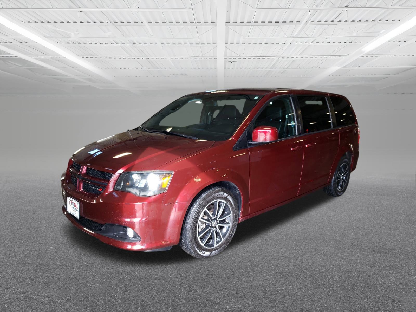 2019 Dodge Grand Caravan GT photo 2