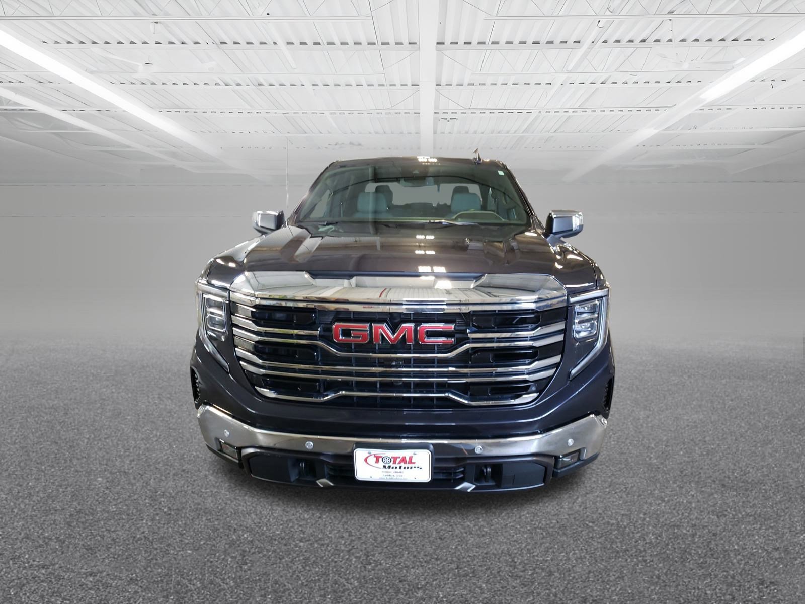 2023 Gmc Sierra 1500 SLT photo 3