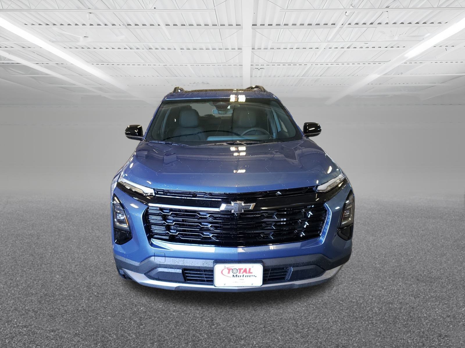 2026 Chevrolet Equinox LT photo 2
