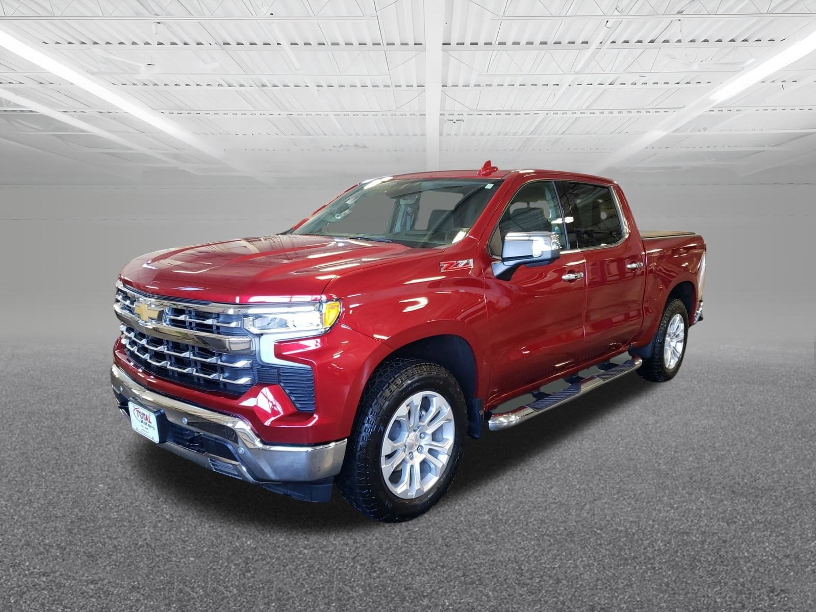 Used 2023 Chevrolet Silverado 1500 LTZ with VIN 1GCUDGED8PZ159266 for sale in Le Mars, IA