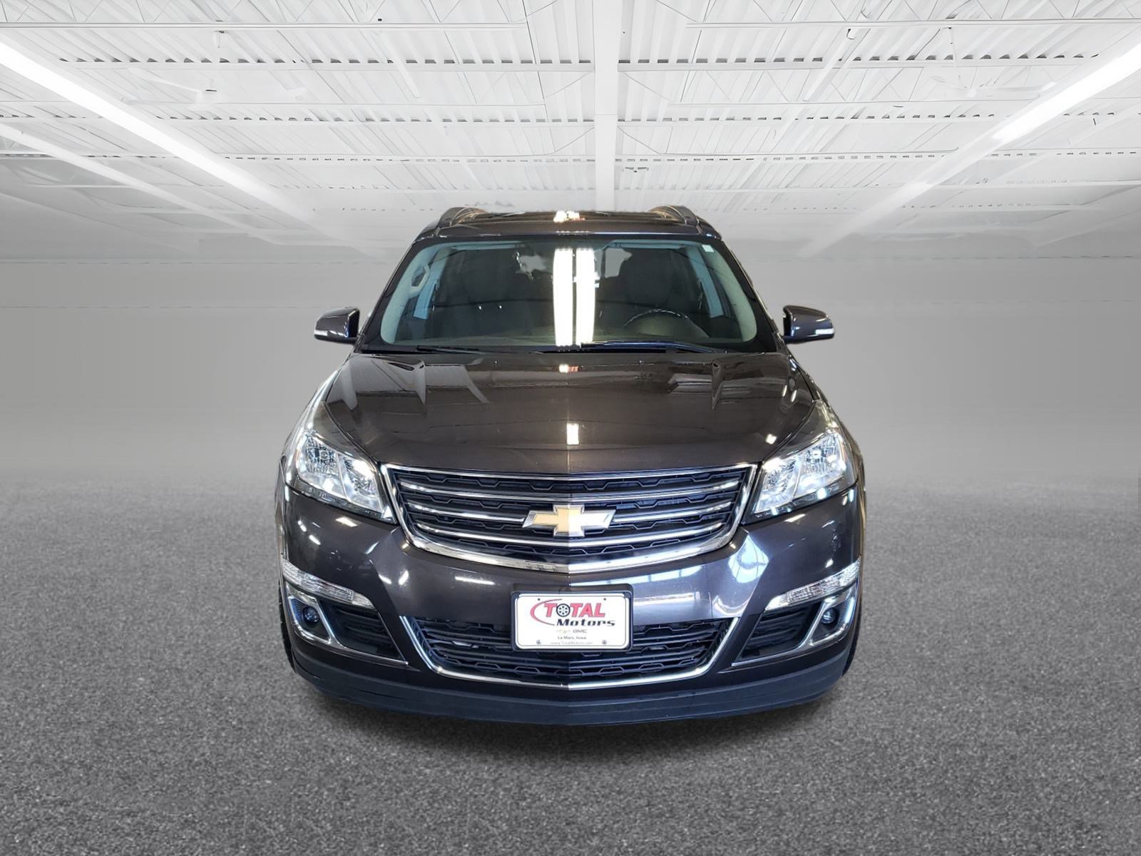 2016 Chevrolet Traverse 1LT photo 3