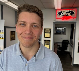 Staff member Riley Riddle from ID_77384906f299