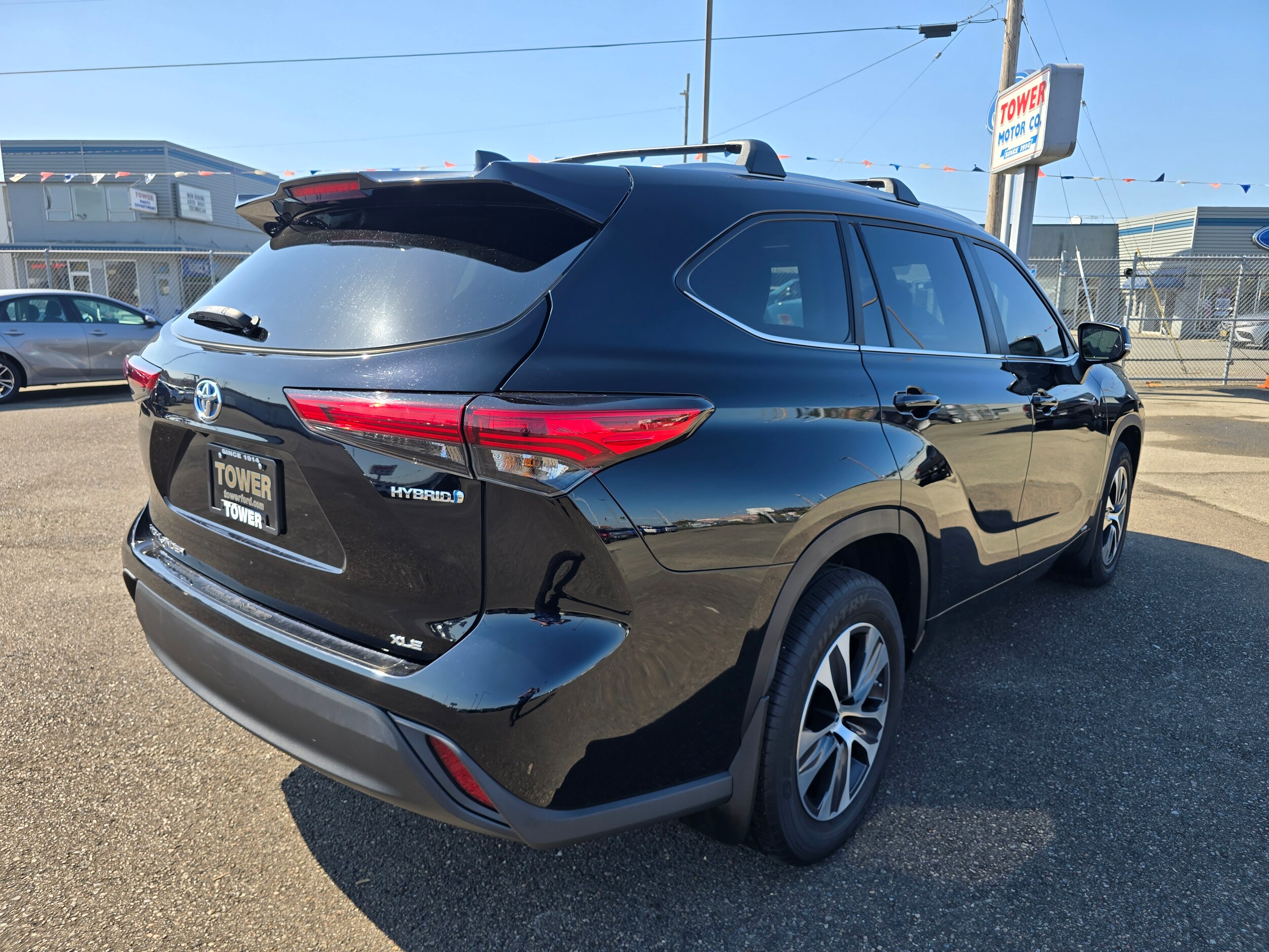 2023 Toyota Highlander Limited Platinum XLE XSE photo 3
