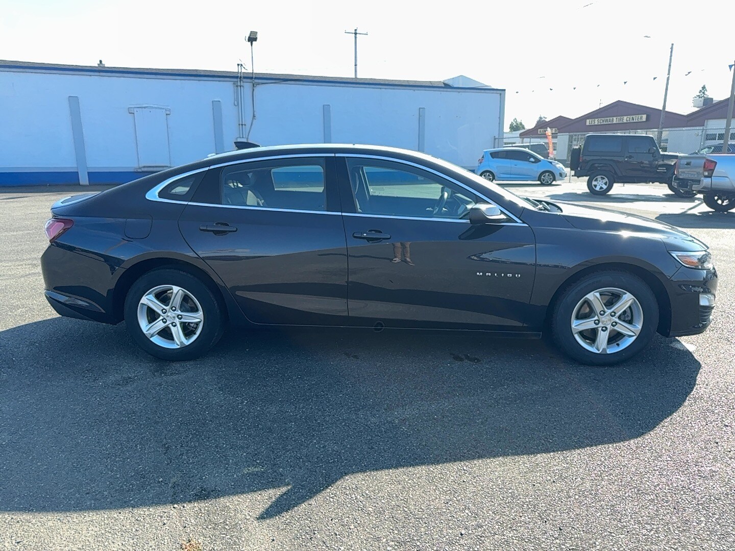 2022 Chevrolet Malibu 1LT photo 2