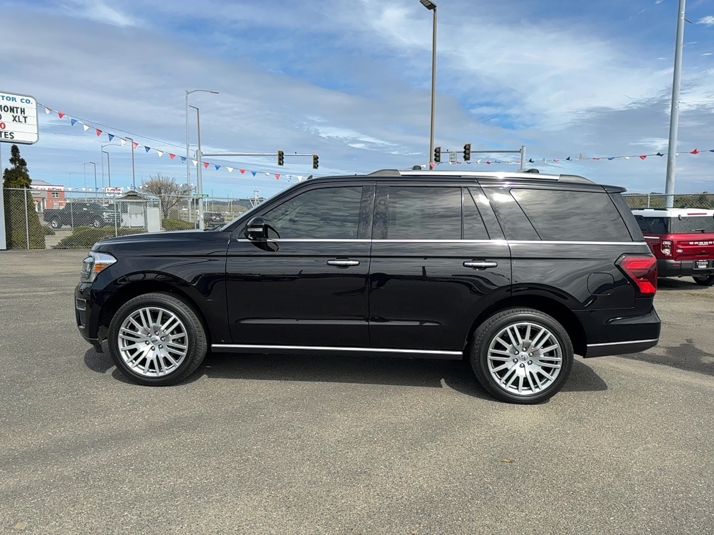 2024 Ford Expedition Limited 4X4's photo
