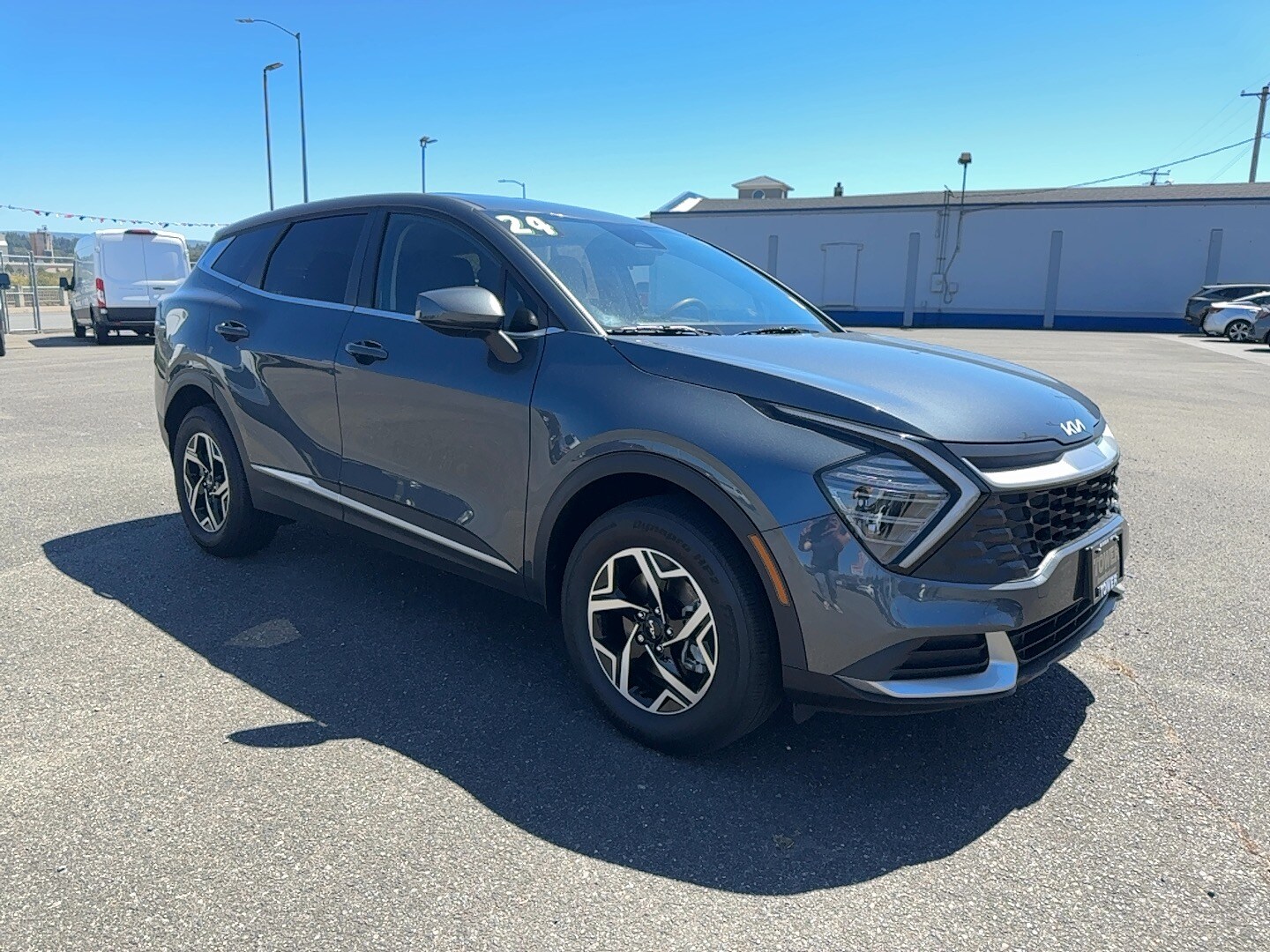 2024 Kia Sportage LX photo 3