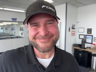 Staff member Jimmy Mayes from ID_77384906f299