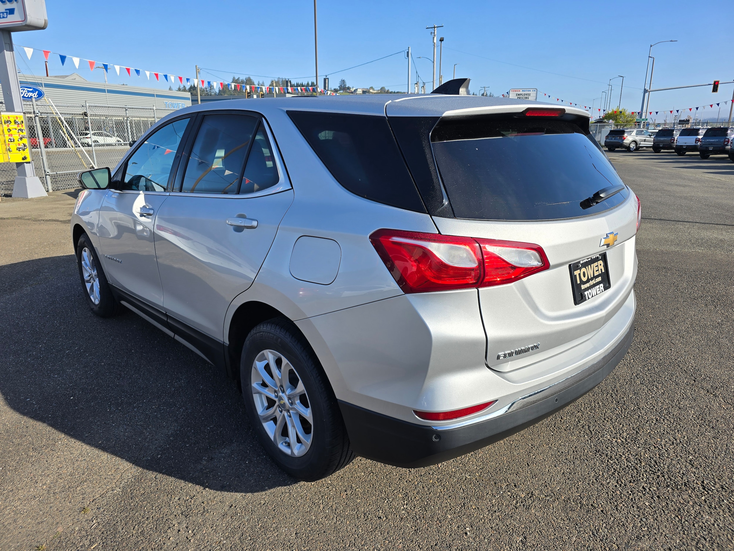 Used 2019 Chevrolet Equinox LT with VIN 3GNAXKEV0KS569109 for sale in Coos Bay, OR