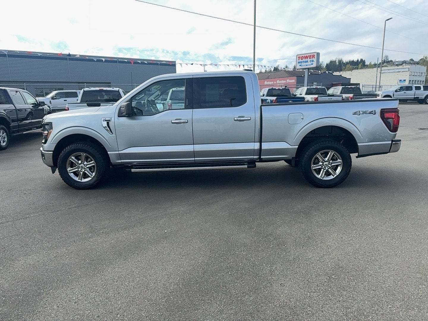 2024 Ford F-150 XLT 4x4 SuperCrew 157 in's photo