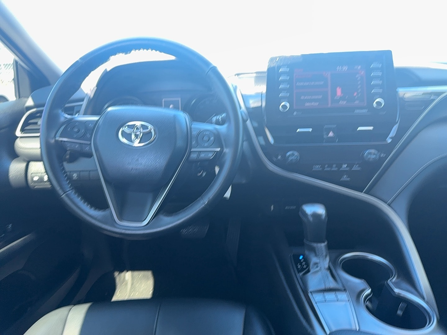 2023 Toyota Camry SE - Photo 16
