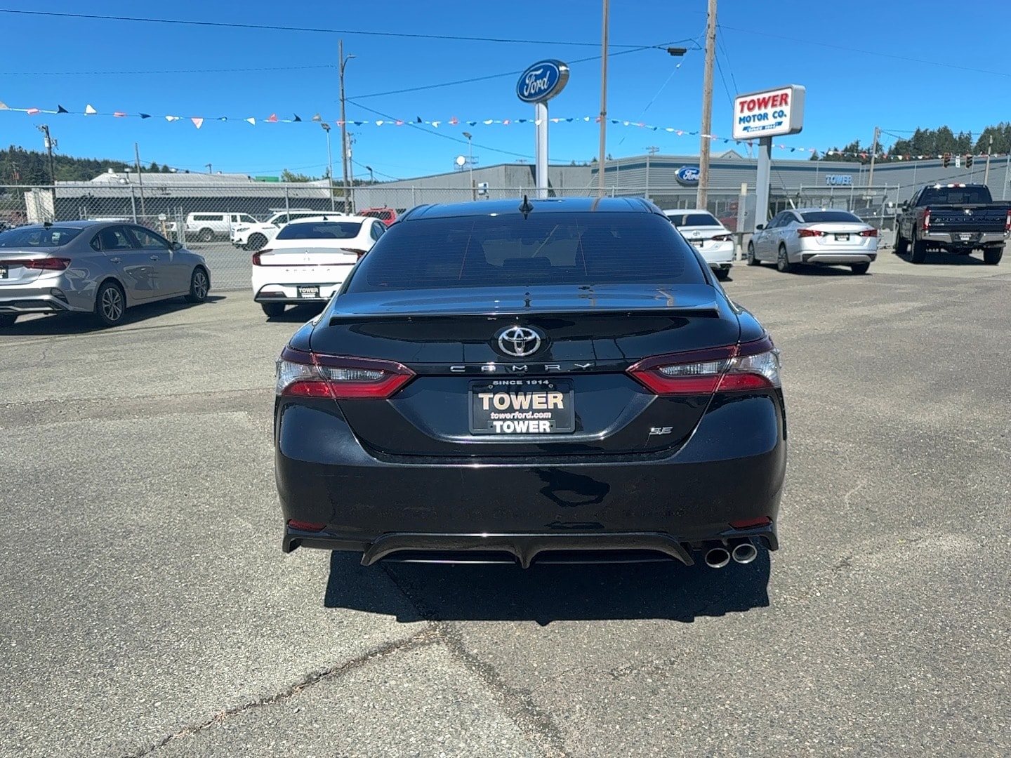 2023 Toyota Camry SE - Photo 6