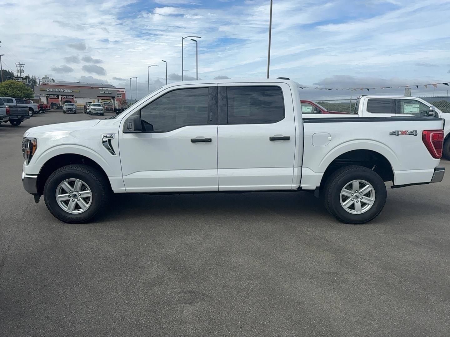 2023 Ford F-150 XLT 4x4 SuperCrew 145 in's photo