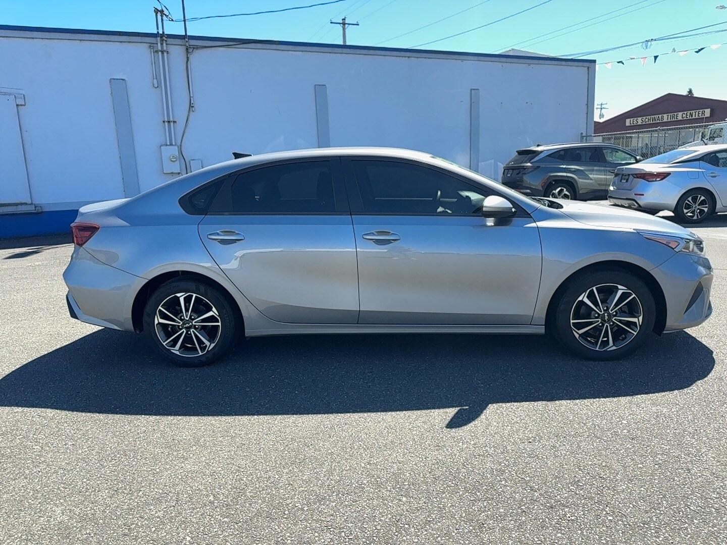 2023 Kia Forte LXS photo 4