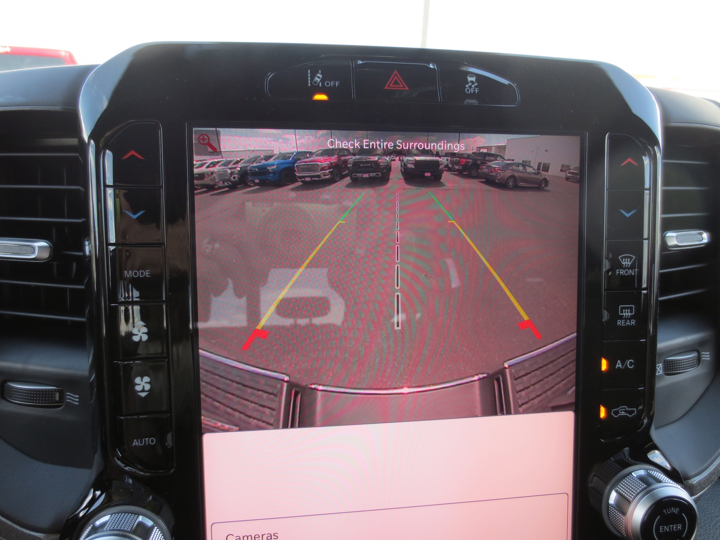 2025 RAM 2500 Tradesman - Photo 13