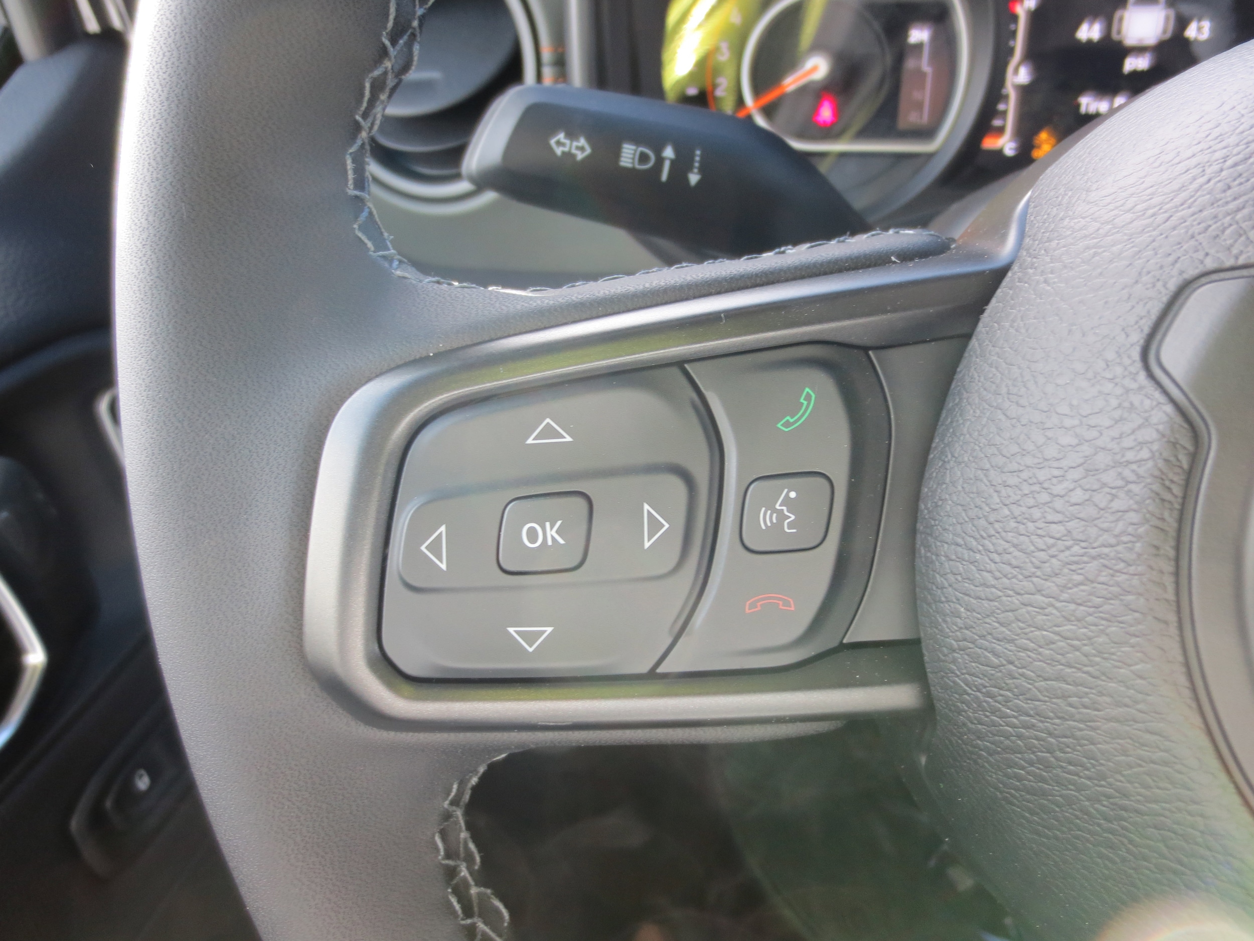2026 Jeep Gladiator Mojave - Photo 8