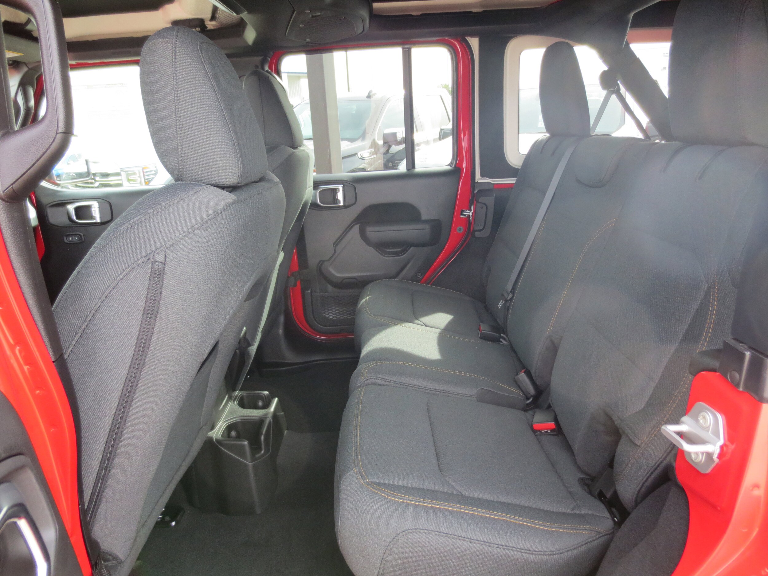 2025 Jeep Wrangler 4-Door Willys - Photo 7