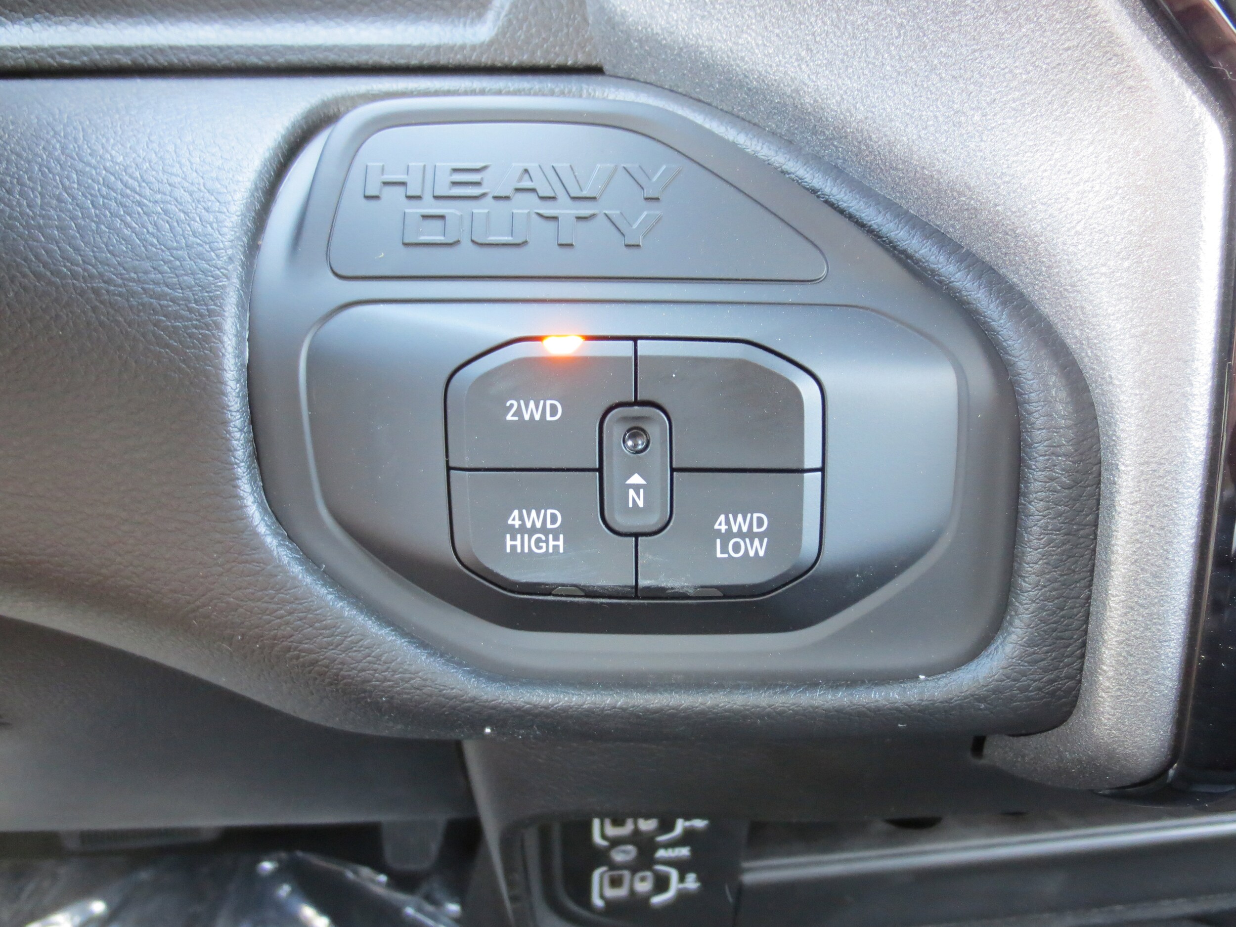 2025 RAM 2500 Tradesman - Photo 10