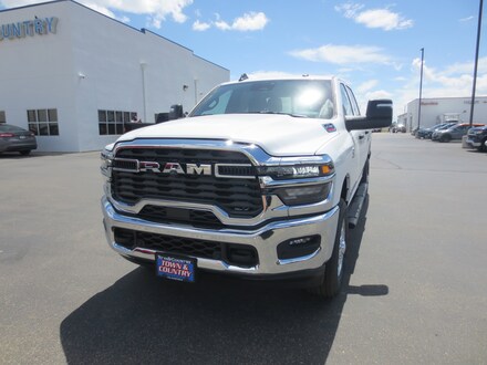2025 Ram 2500 TRADESMAN CREW CAB 4X4 6'4 BOX Pickup