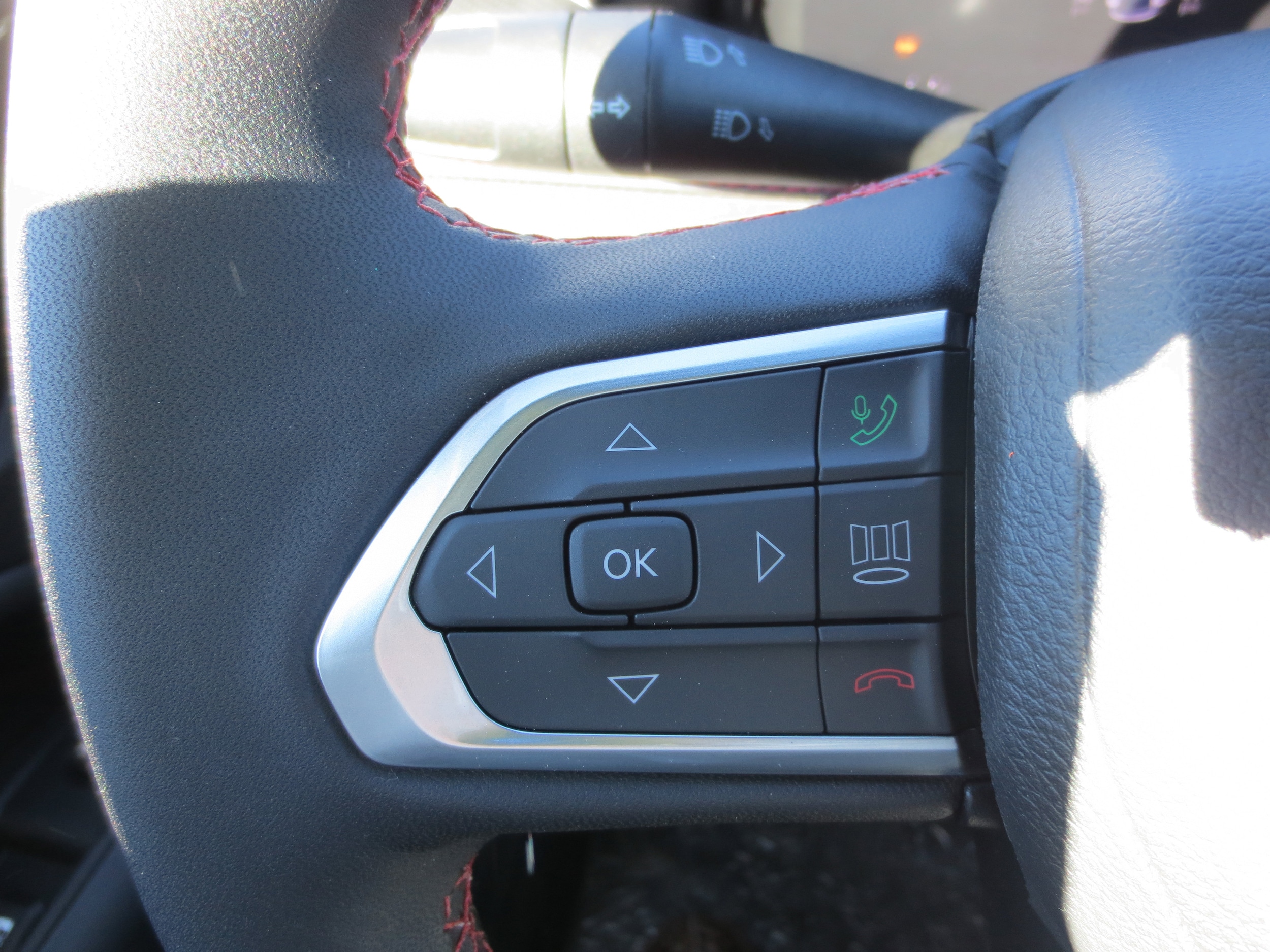 2026 Jeep Compass Trailhawk - Photo 10