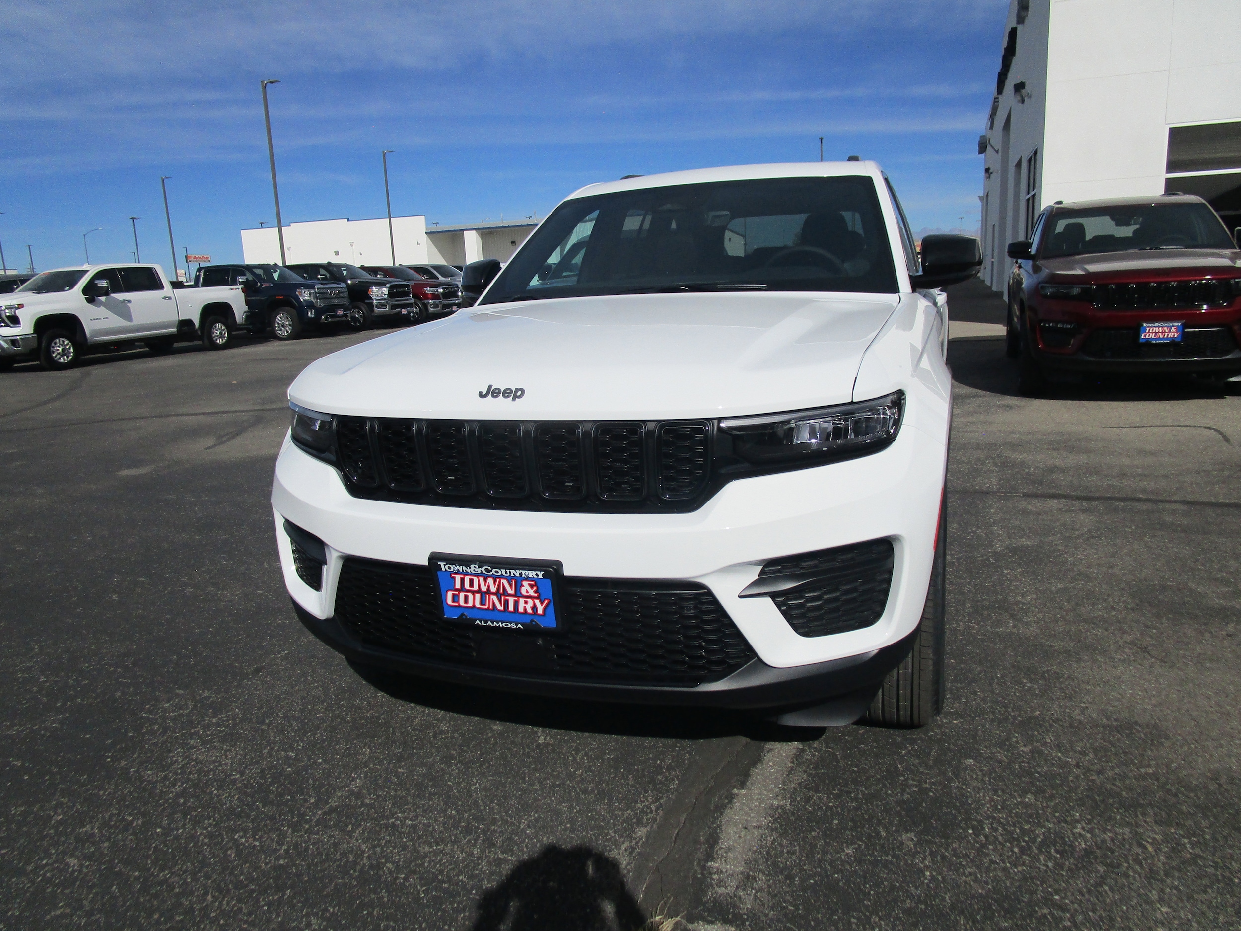 2025 Jeep Grand Cherokee Altitude's photo