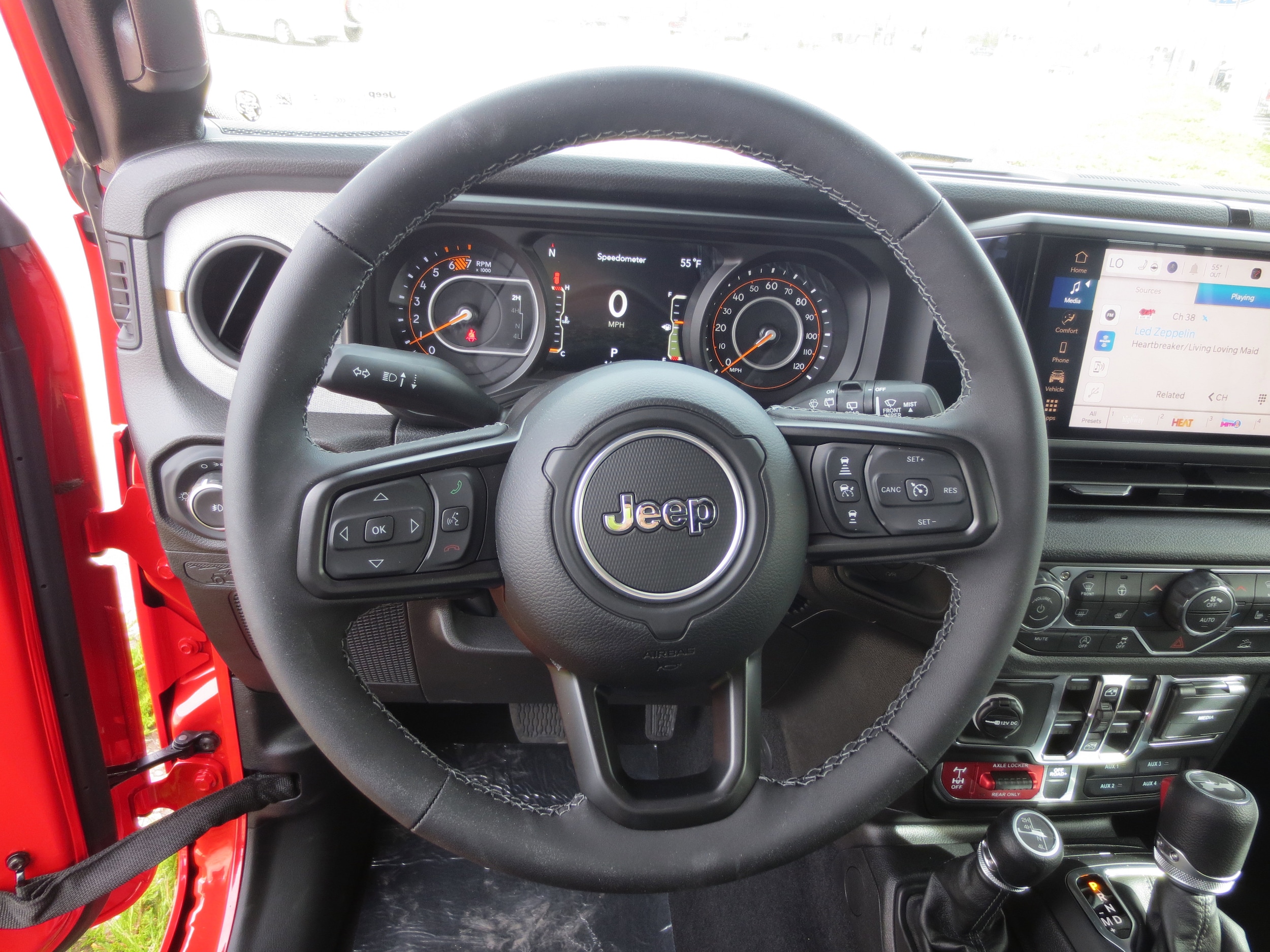2025 Jeep Wrangler 4-Door Willys - Photo 6