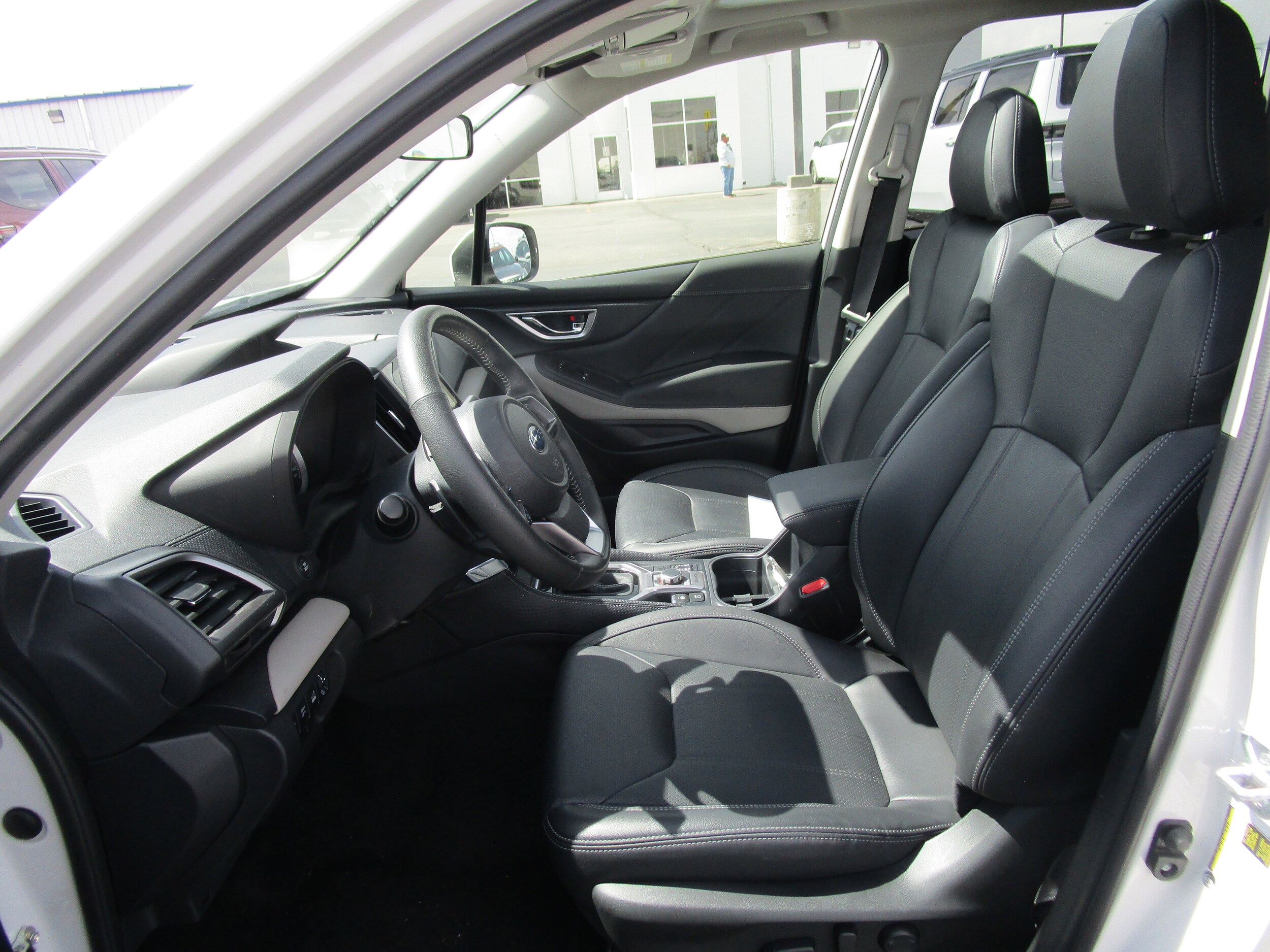 2024 Subaru Forester Limited photo 4