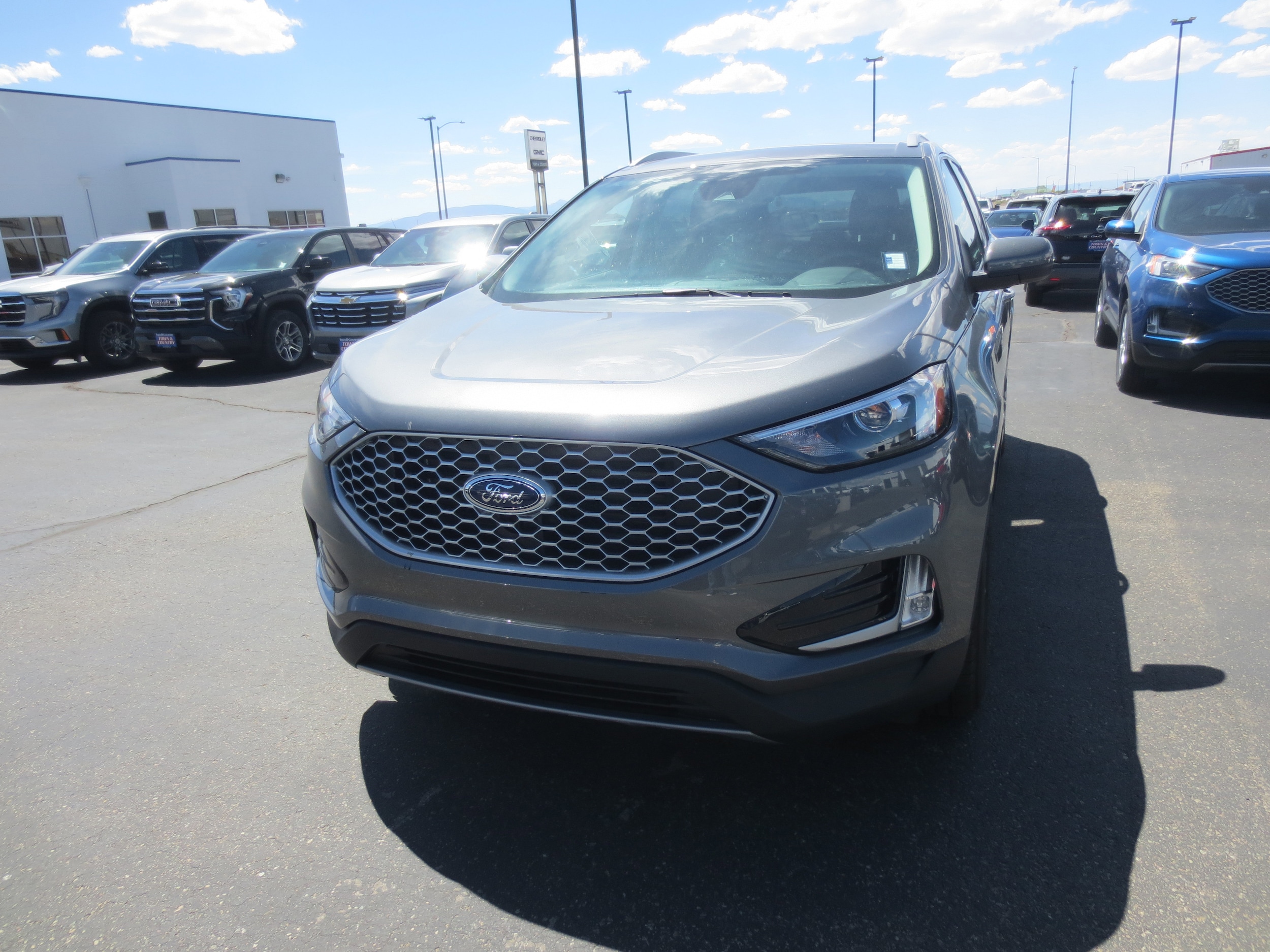 2023 Ford Edge SEL AWD's photo