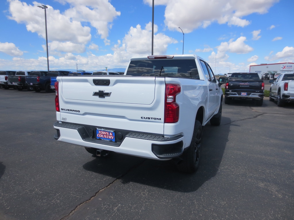 Used 2022 Chevrolet Silverado 1500 Custom 4WD Crew Cab 147 Custom