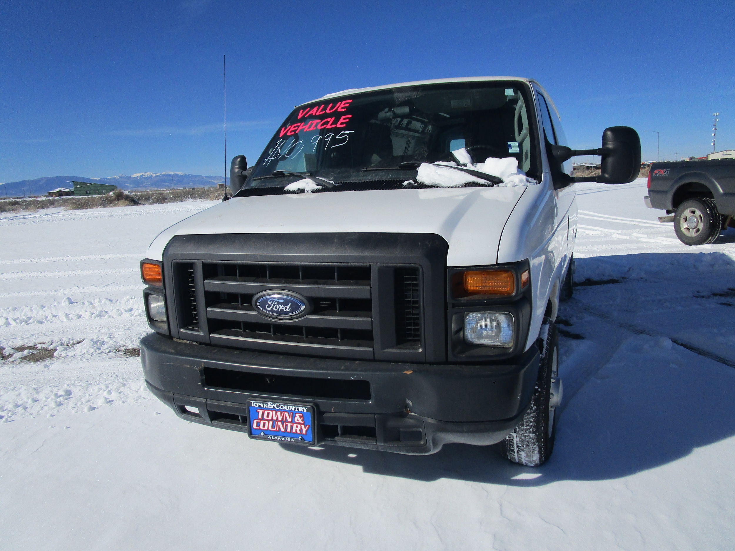 2009 Ford E-Series Econoline Van Commercial's photo