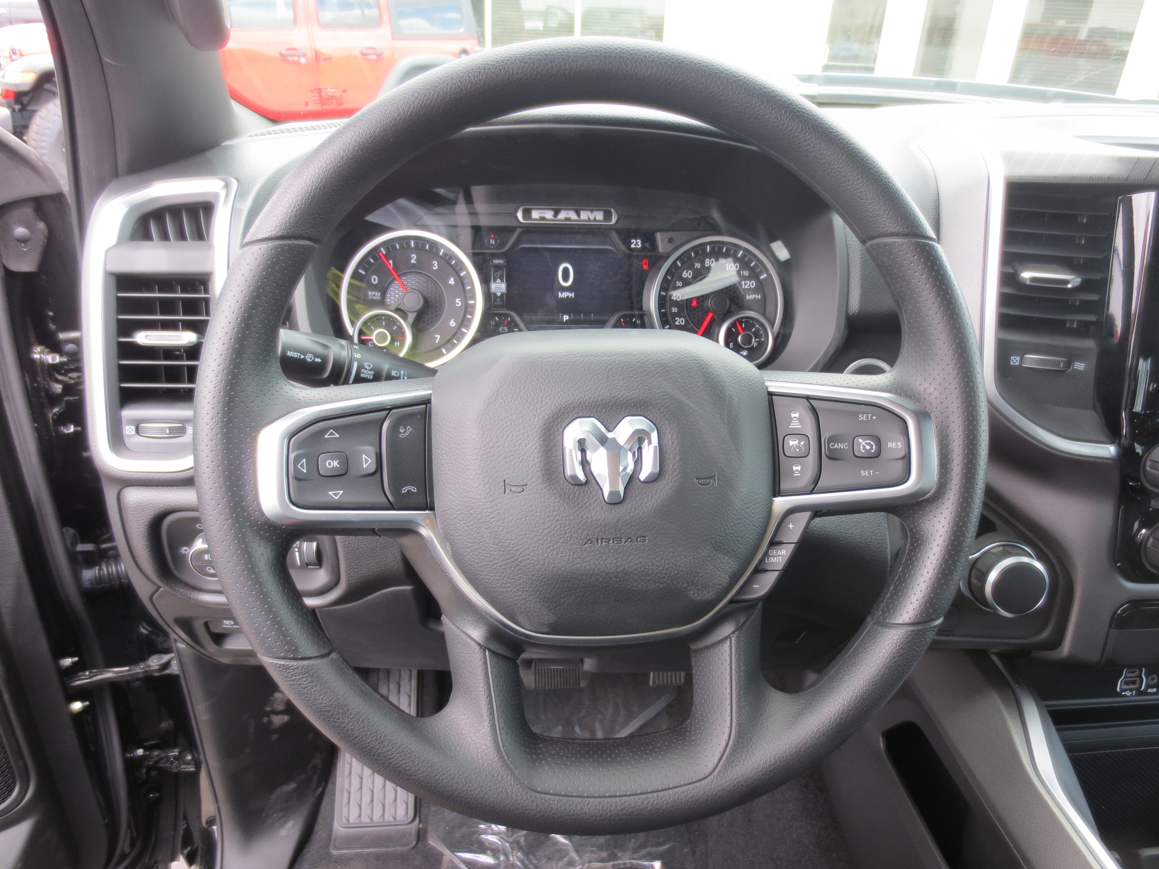 2026 RAM 1500 Express - Photo 6