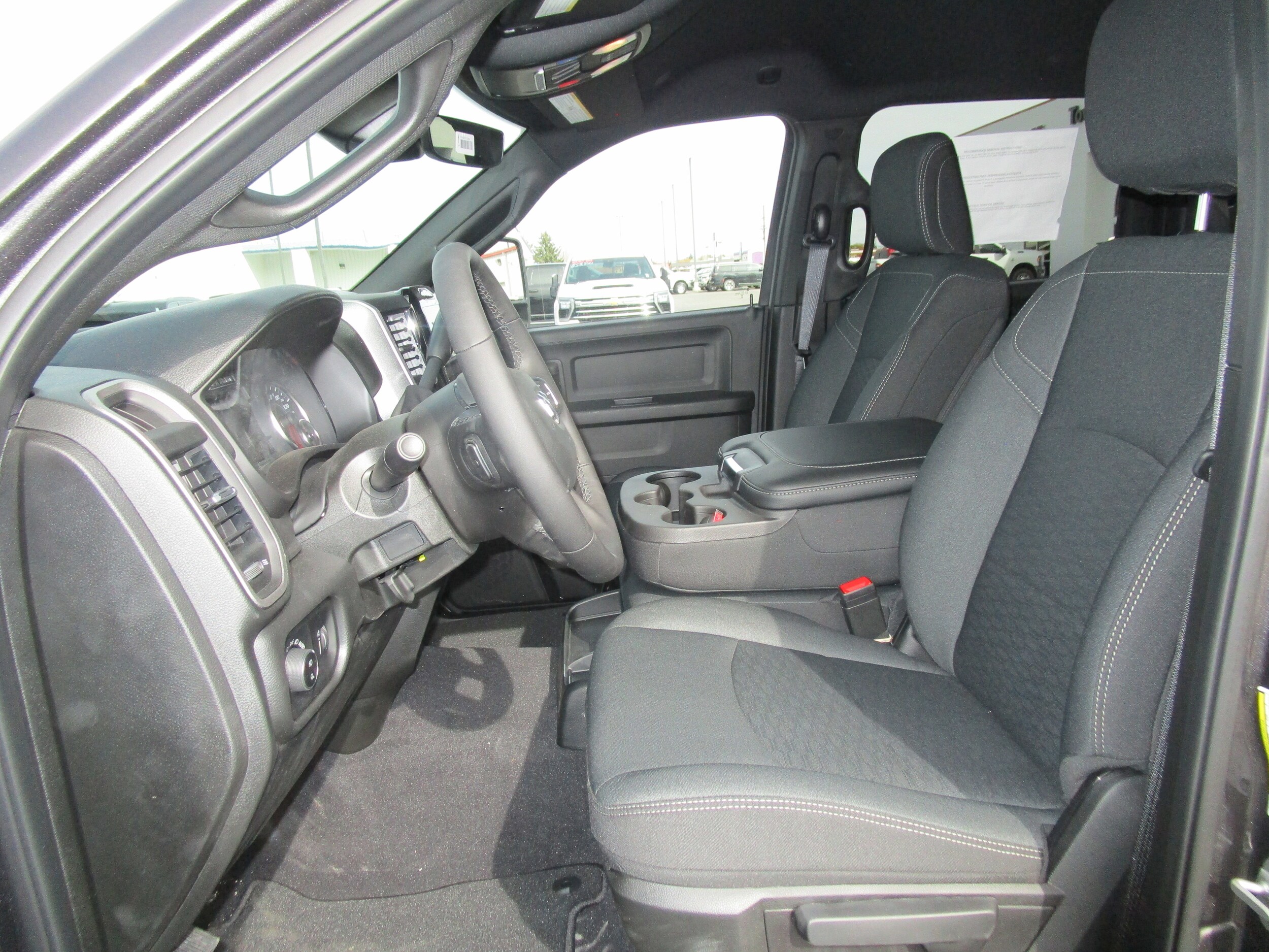 2026 Ram 3500 Tradesman photo 4