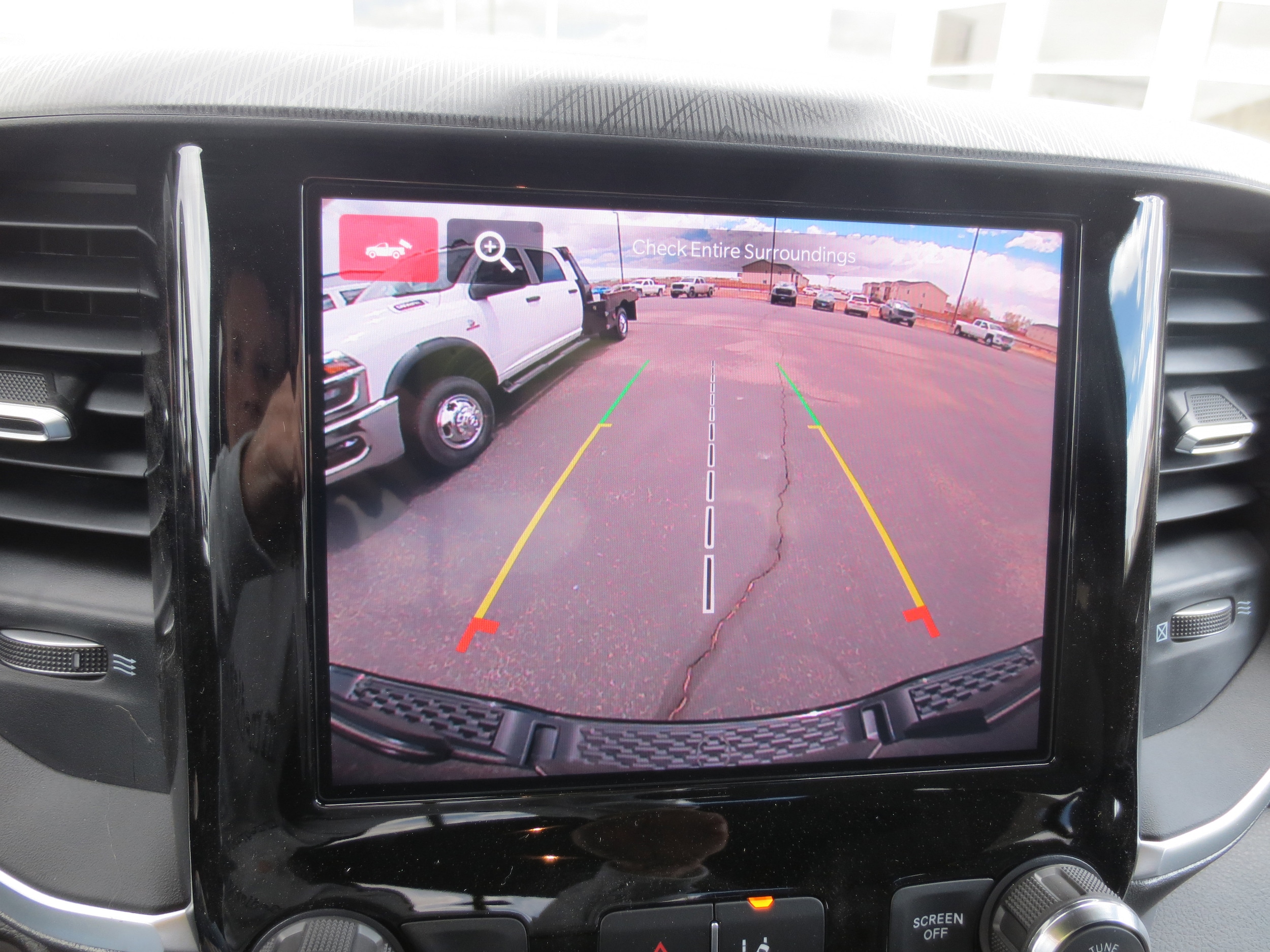 2026 RAM 1500 Express - Photo 14