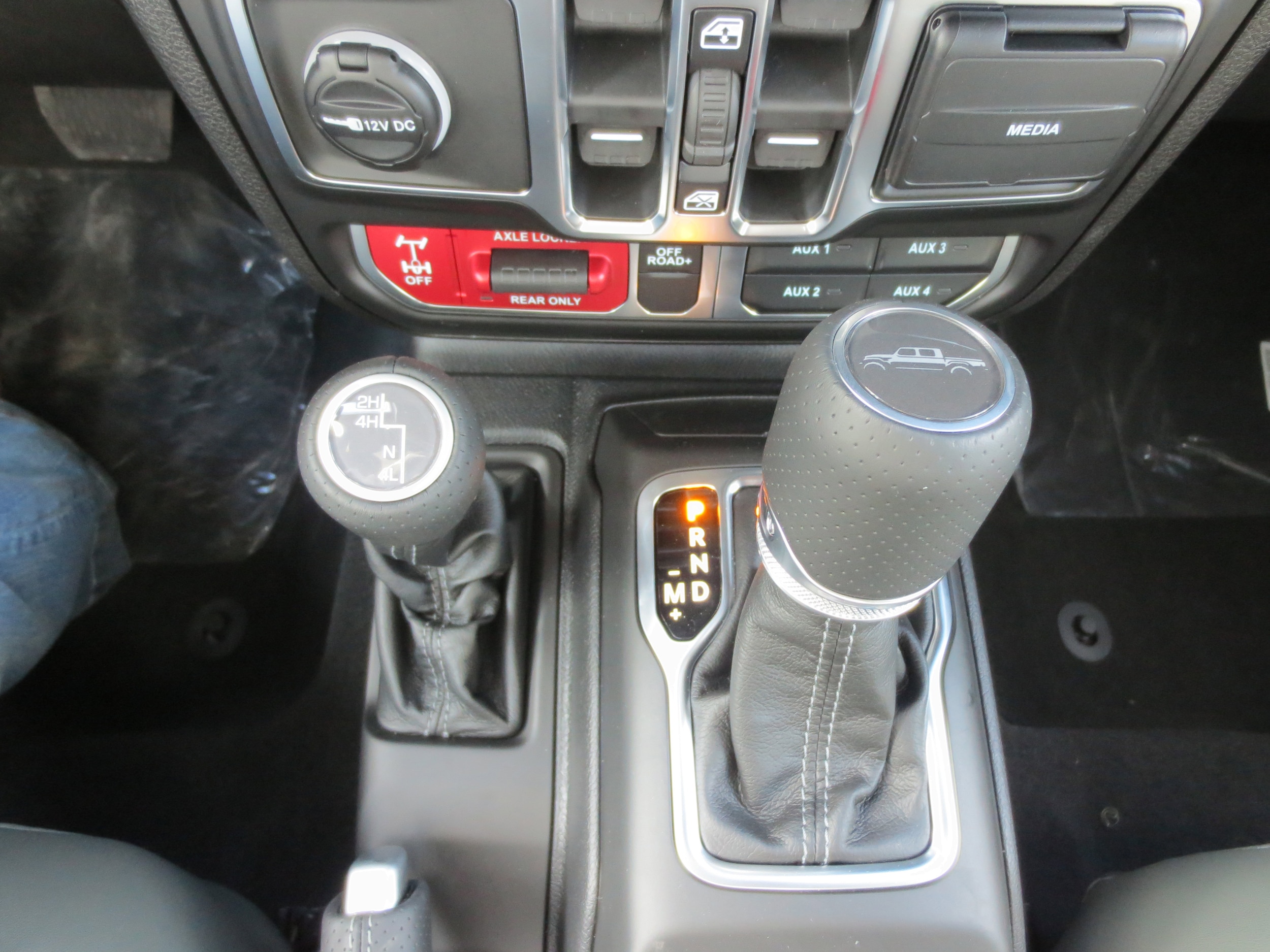 2026 Jeep Gladiator Mojave - Photo 14