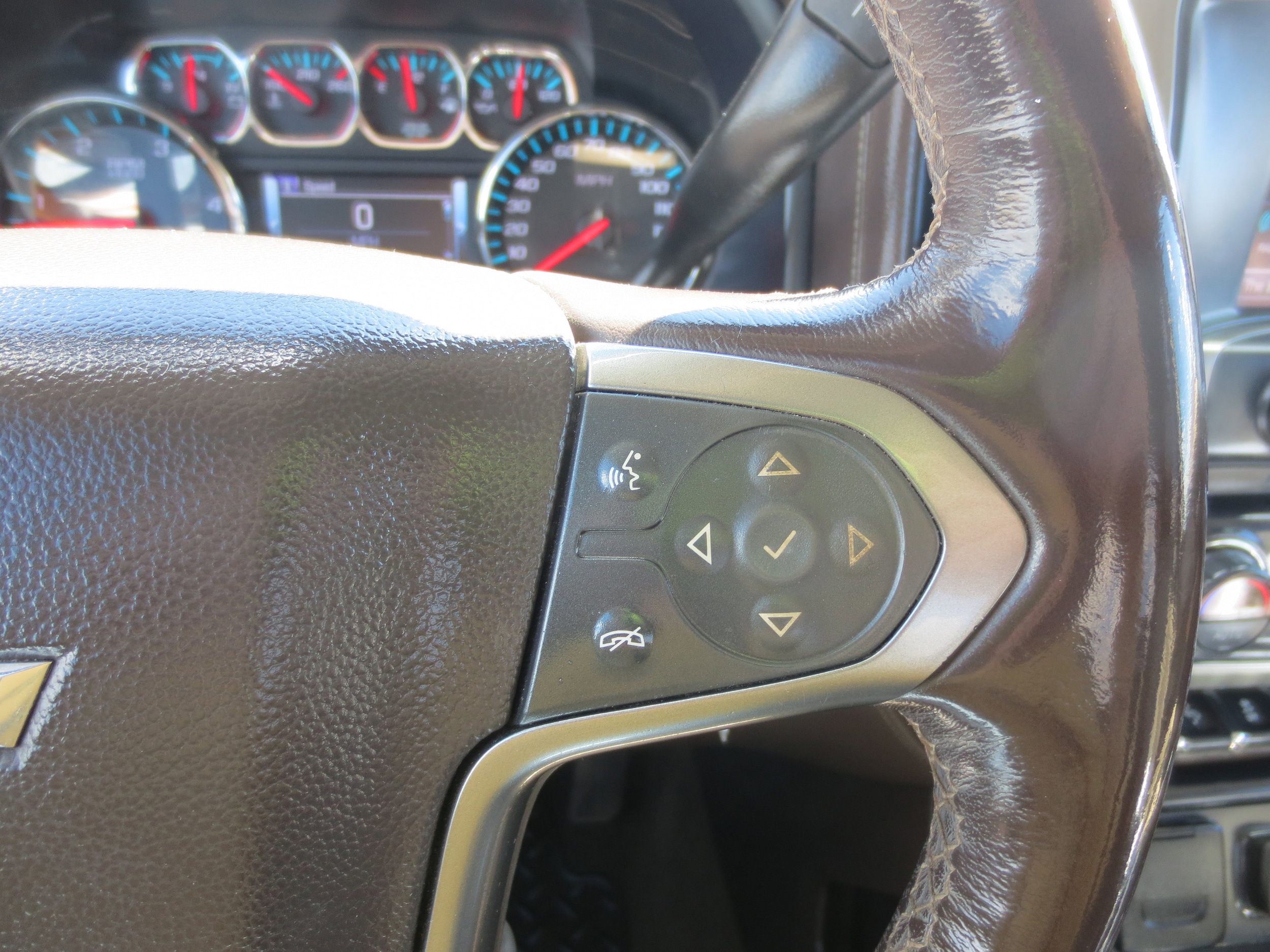2018 Chevrolet Silverado 2500HD LTZ - Photo 10
