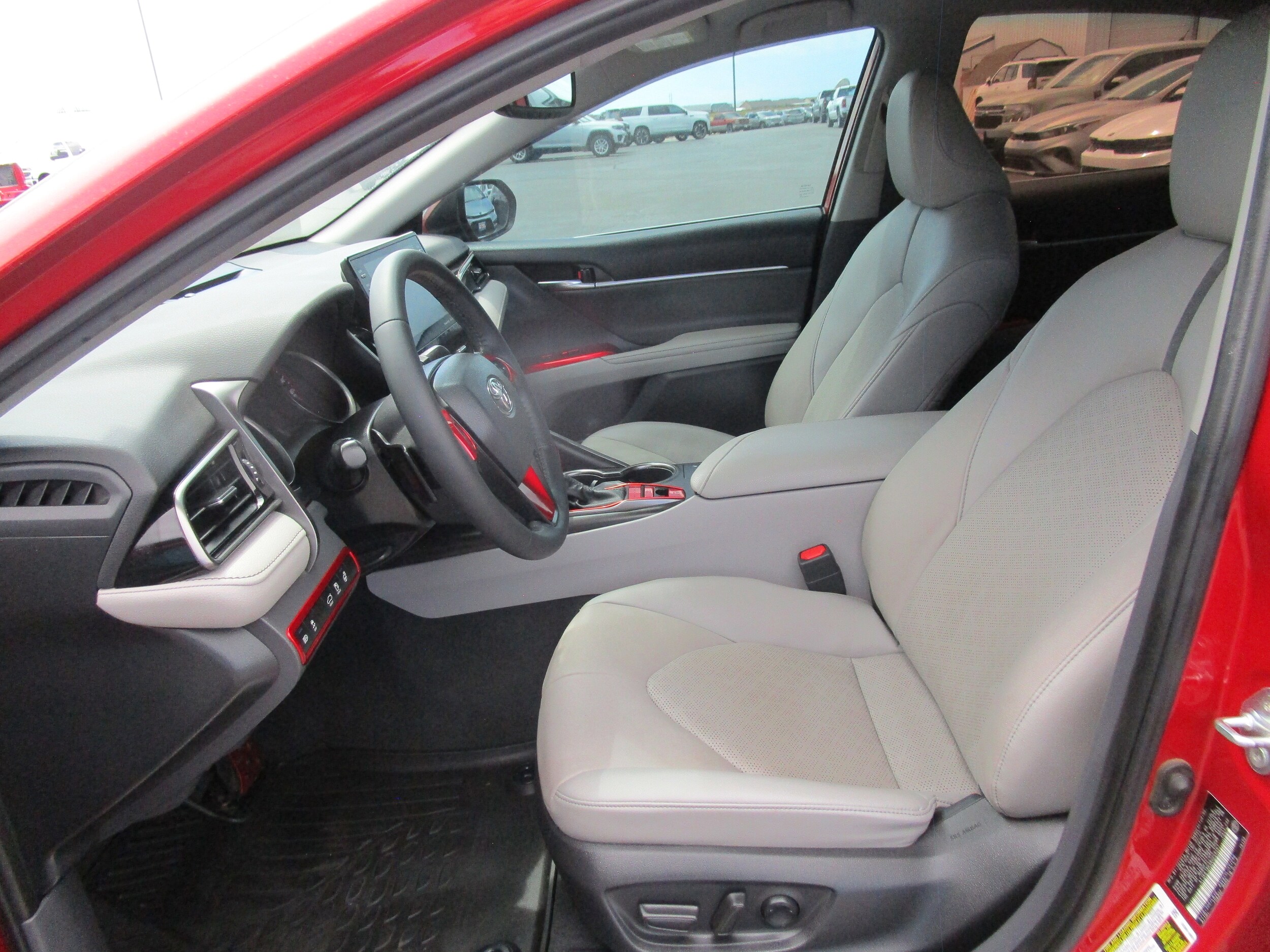 2022 Toyota Camry XSE photo 4
