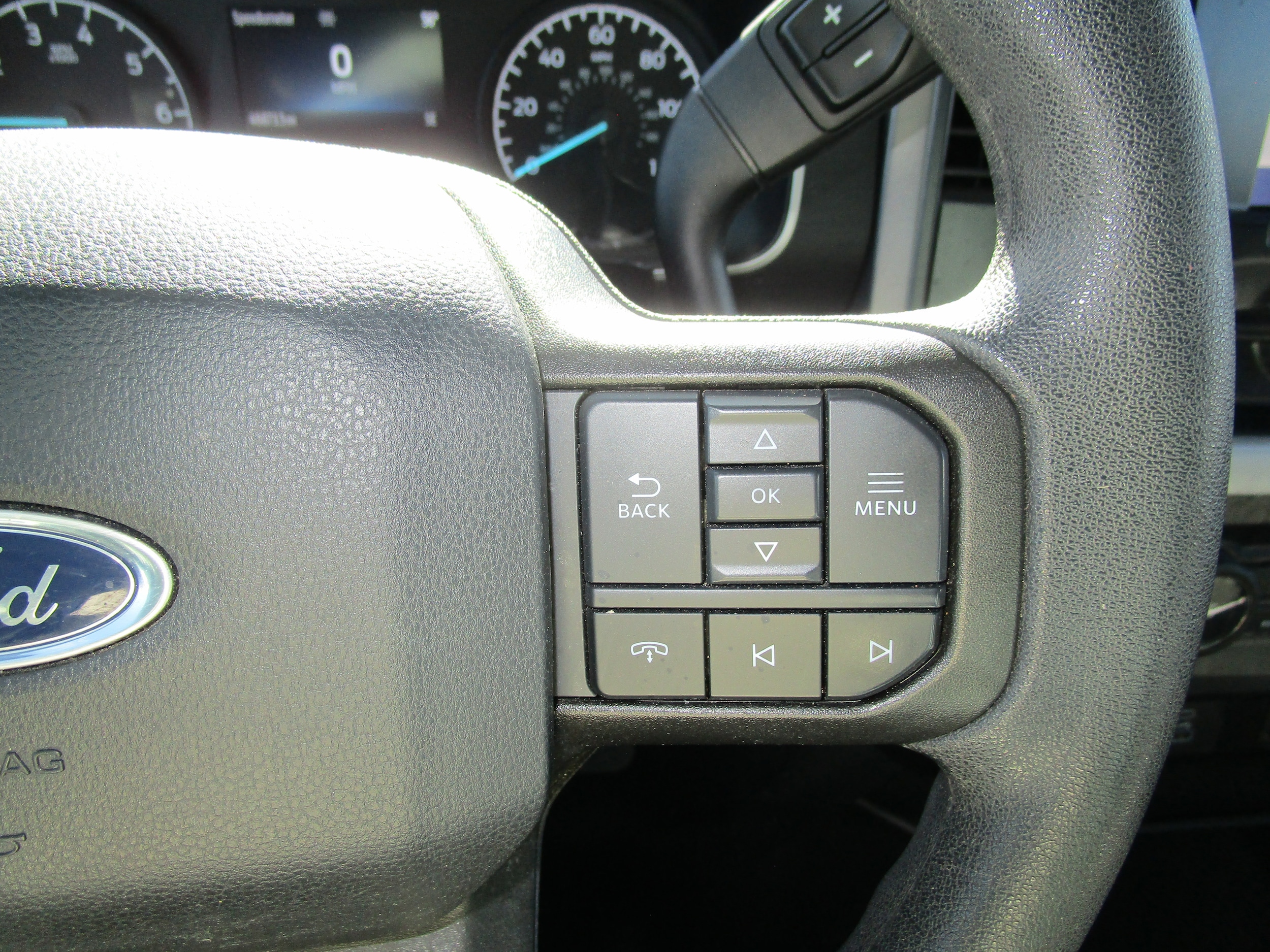 2023 Ford F-150 XLT - Photo 9