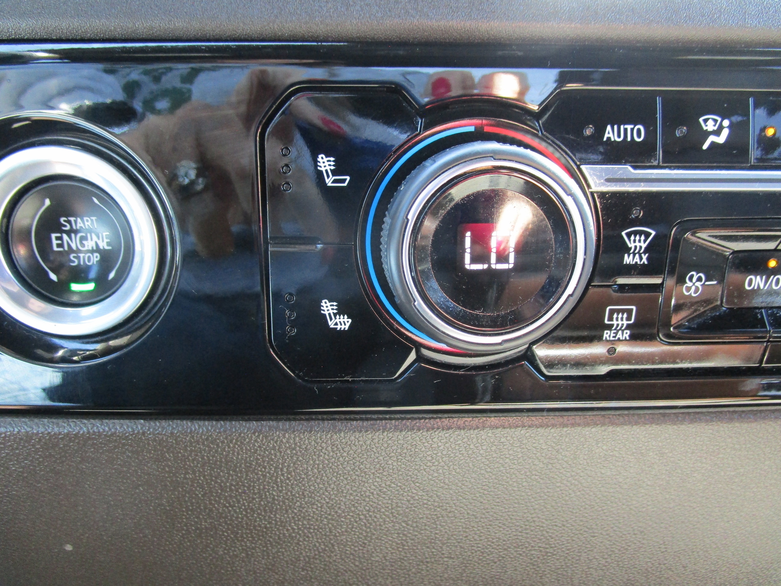 2023 Chevrolet Silverado 1500 RST - Photo 12