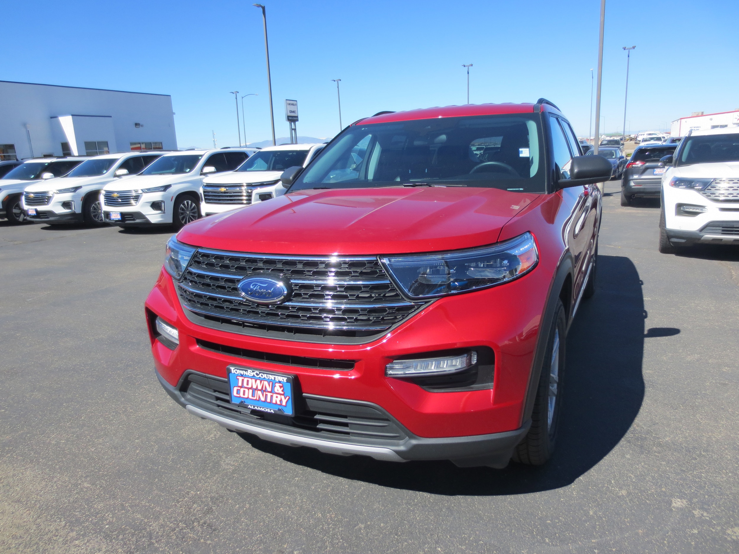 2024 Ford Explorer XLT 4WD's photo